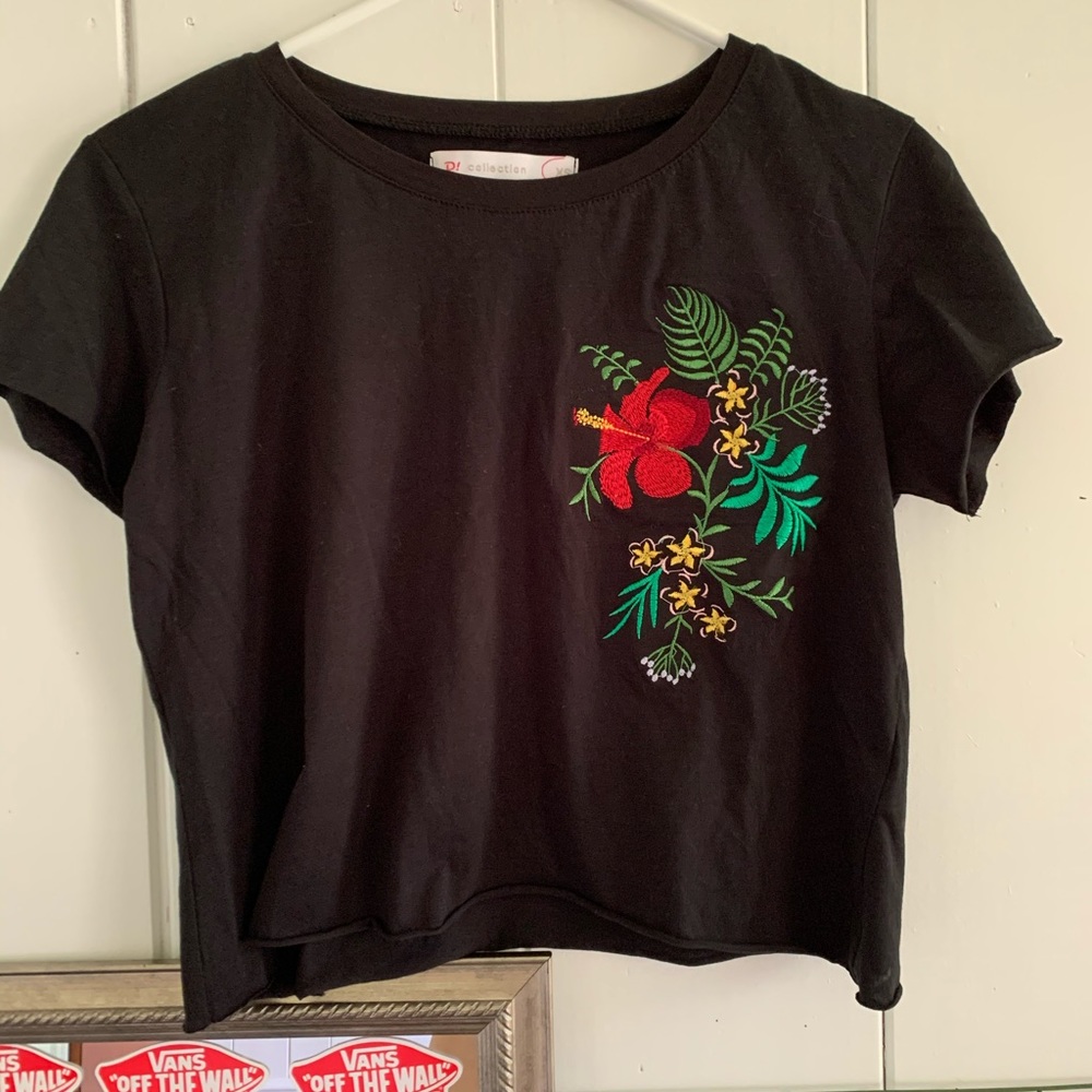 Cute T-shirt crop top